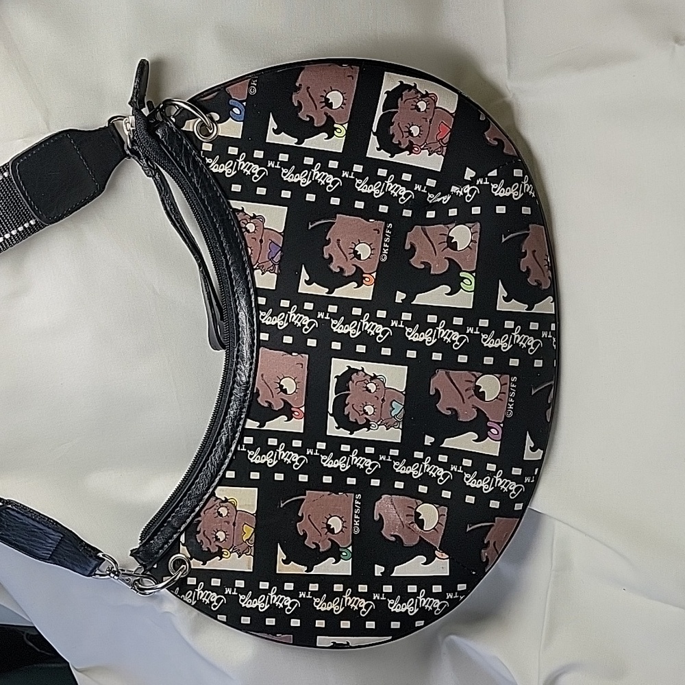 🔴RARE Boutique Black Betty Boop Hobo